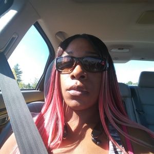 Meet your Posher, Juaneka